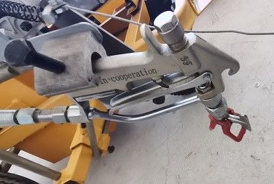 Airless Spraying Paving Line Striping Cold Paint Single Gun Road Marking Machine (Mesin penandaan jalan dengan pistol tunggal)