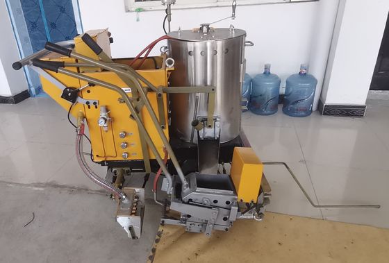 Battery Driving Thermoplastic Road Line Painting Machine untuk Penandaan Kebisingan